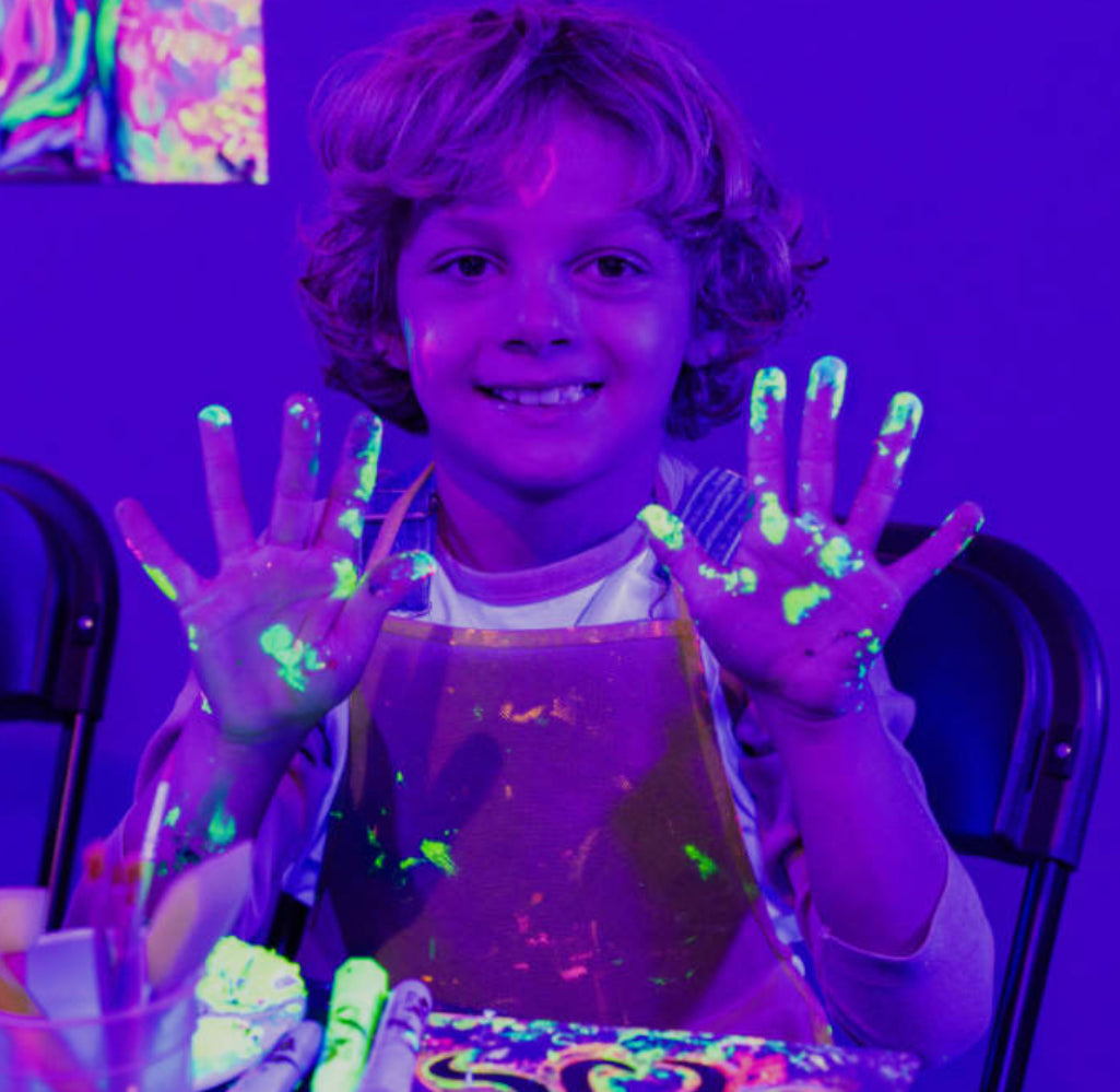 ATELIER FLUO 3 À 9 ANS